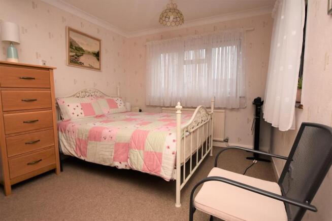 new bedroom 2.JPG