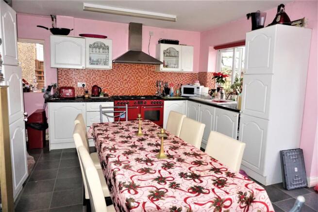 Kitchen/Breakfast Room