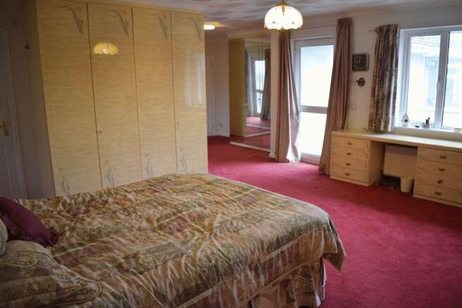 Main bedroom 
