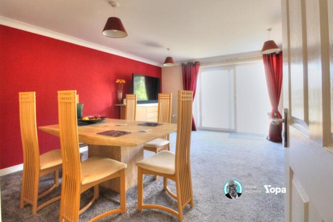 Lounge - Dining room  