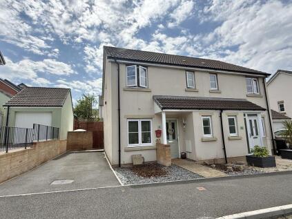 Poppy Close, Newton Abbot