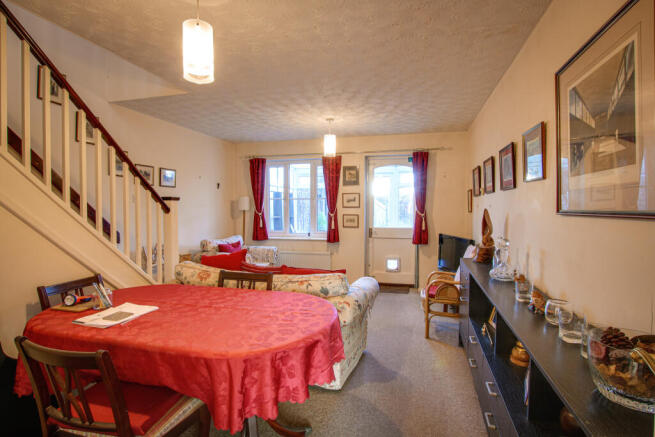 LIVING/DINING RM