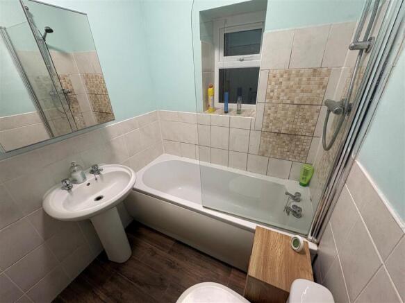 2 bed Terraced for sale Image 11