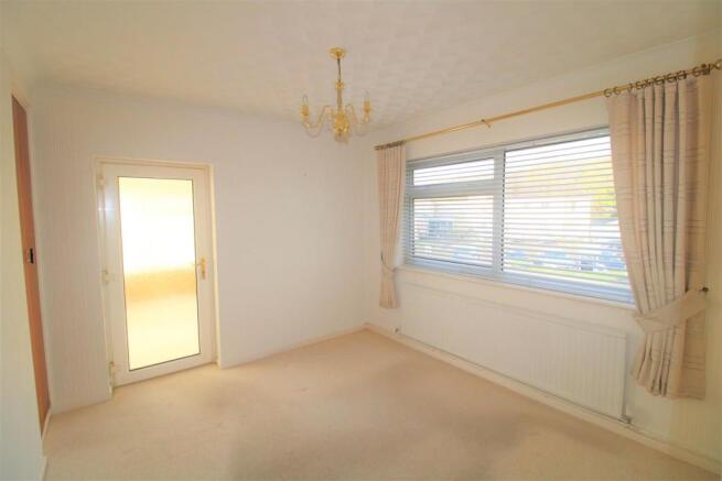 Bedroom 3/reception 2