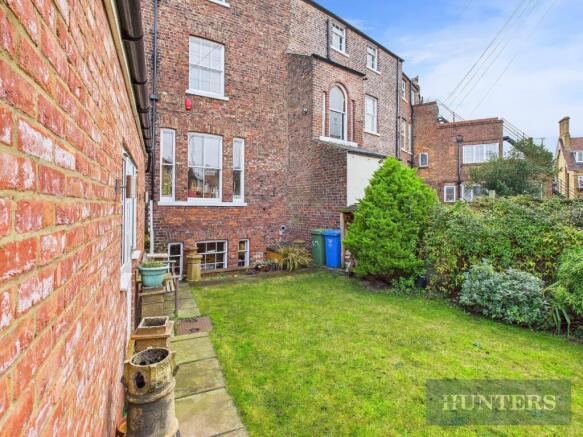 5 bed Terraced for sale Image 7
