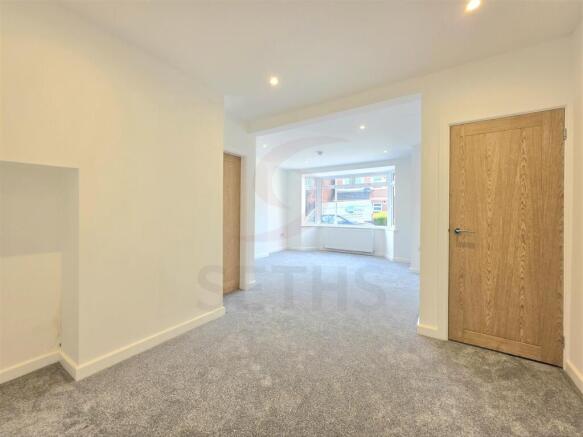 Dining Area/Lounge