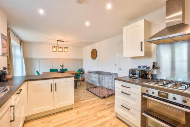 9 Ivatt Close (10).jpg