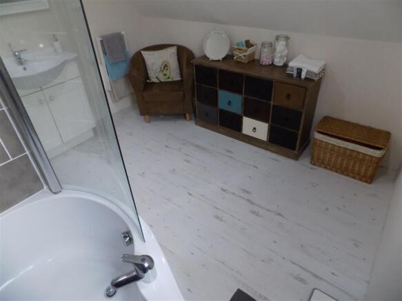 HOUSE BATHROOM