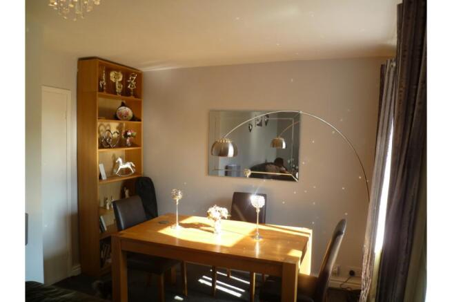 Lounge/Dining Room