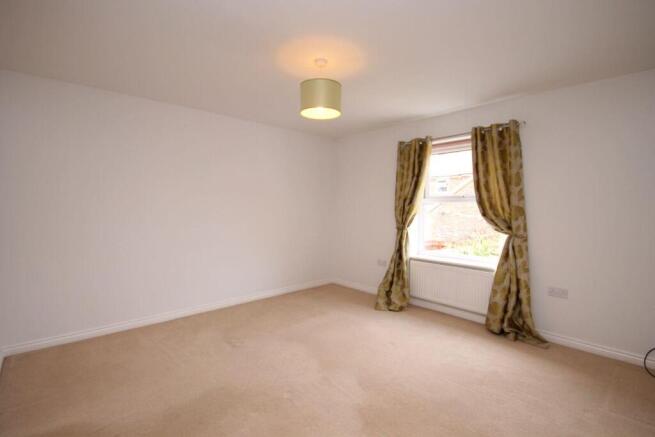 3 bed Terraced for sale Image 8