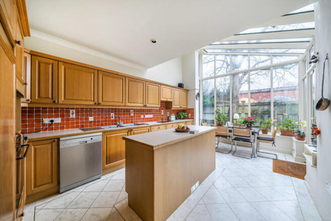 1402190-1-6970eec...