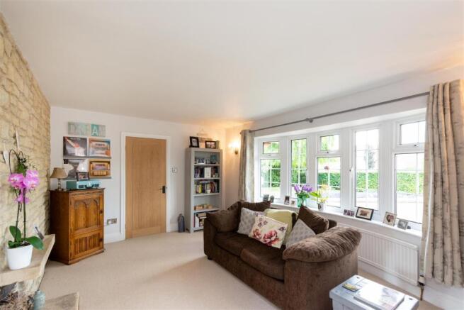 Sitting Room 3.jpeg