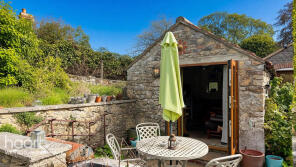 11 Chestnut Cottage, Canada Coombe, Weston-super-mare BS24 9US