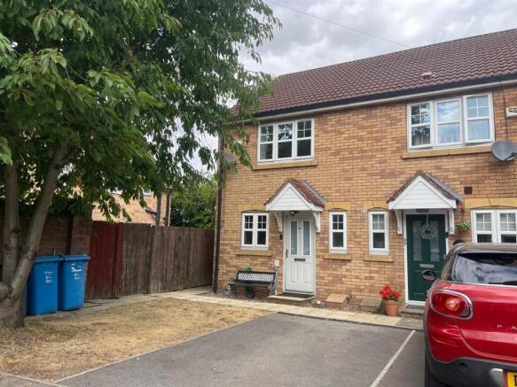 2 bed End of Terrace to rent Image 6