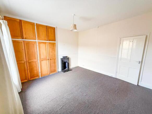 2 bed Terraced for sale Image 10