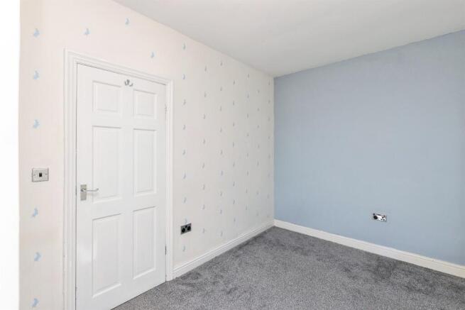 3 bed Terraced for sale Image 10