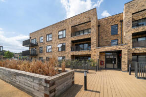 Flat 11, 25 Well Court, Adit Road, Erith DA8 1FS