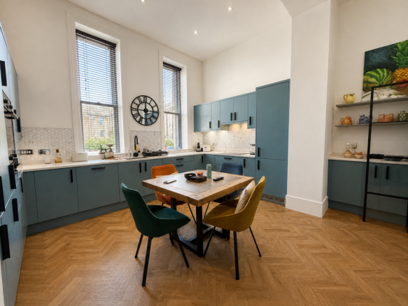 4 bed Terraced for sale Image 7