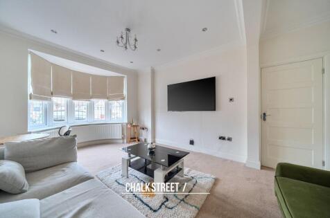 Alma Avenue, Hornchurch, RM12