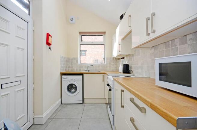 LIVING DINING KITCHEN WITH OFF SHOT KITCHEN