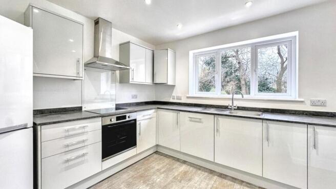 7JX1LiCDoU-C9UaIVXWzmg