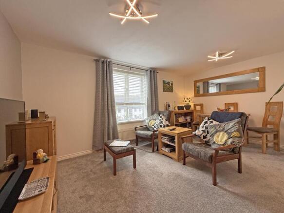 Beacon Park Road 257c - Living Room 2.jpg