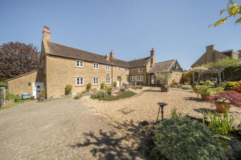 Farm Street, Tintinhull, Yeovil, Somerset, BA22