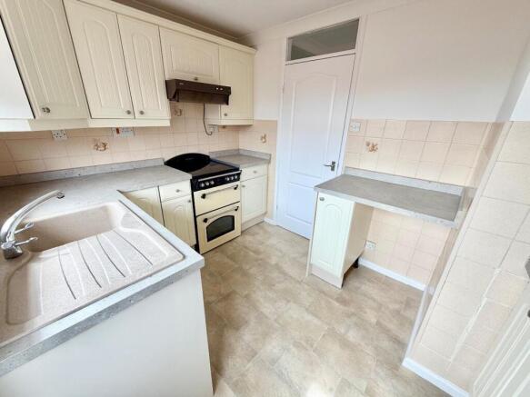 3 bed Detached Bungalow for sale Image 5