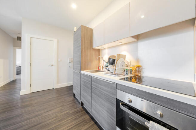 2 bed Flat for sale Image 7
