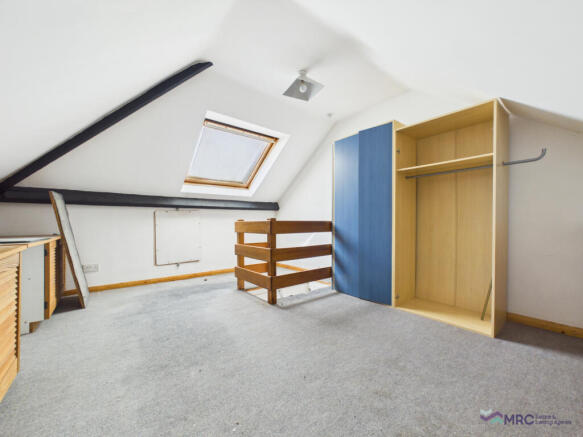 3 bed Semi-Detached for sale Image 12