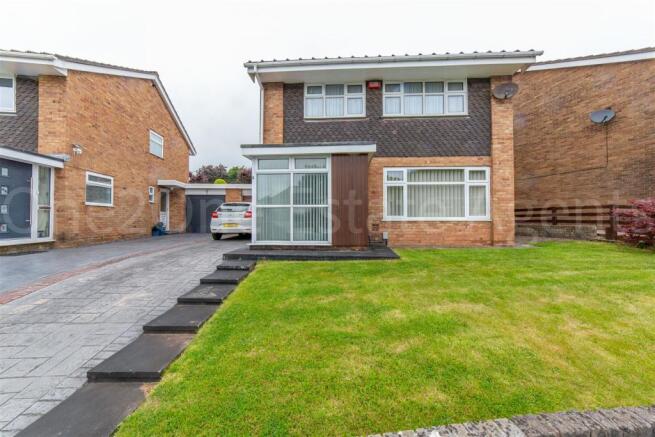 4 FOREST CLOSE-24.jpg