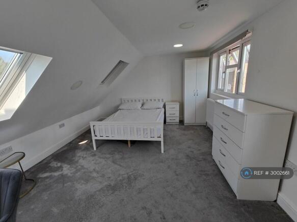 1) 4 Bed House