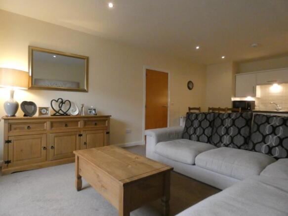 Lounge 3