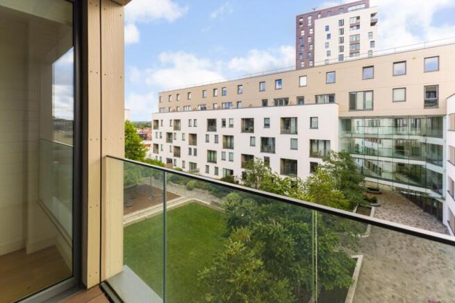 94913_Flat 56 Car...