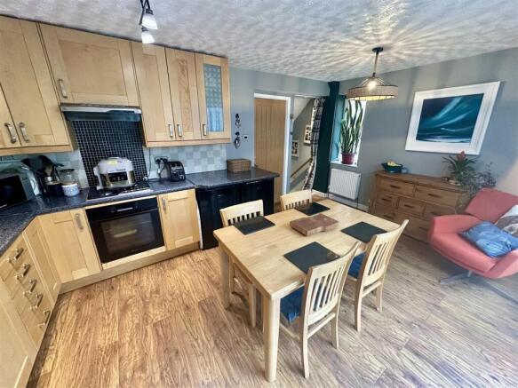 Camilla Court, Earlsheaton, Dewsbury photo 4