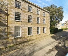 3d, Cross Street, Helston TR13 8NQ