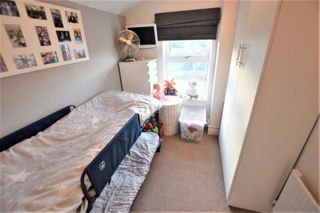 75 Vauxhall Street - bedroom 3.JPG