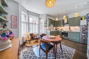 39b, Cricklade Avenue, London SW2 3HD