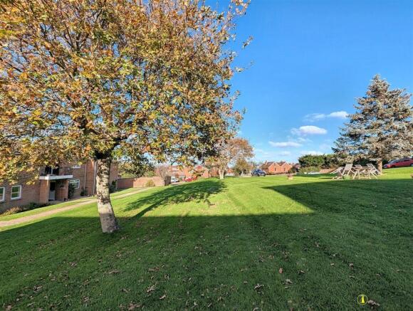 High Salterns Gardens