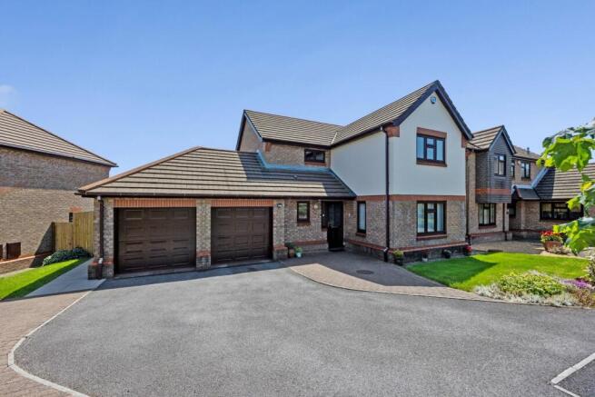 Double garage & driveway