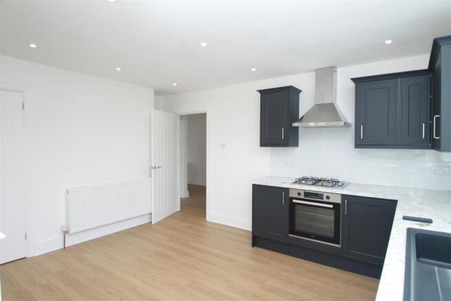 kitchen second.jpg
