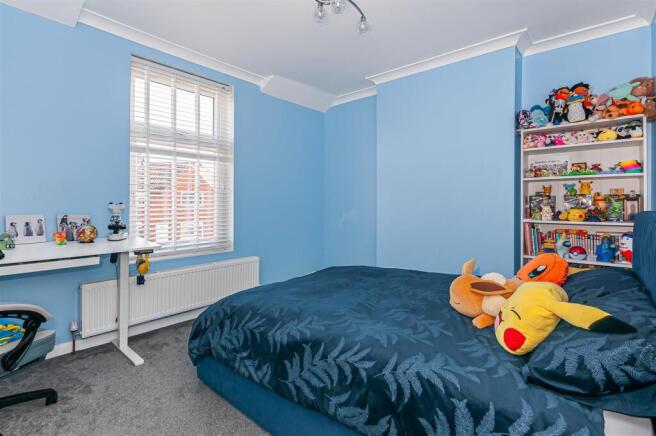 3 bed Semi-Detached for sale Image 9