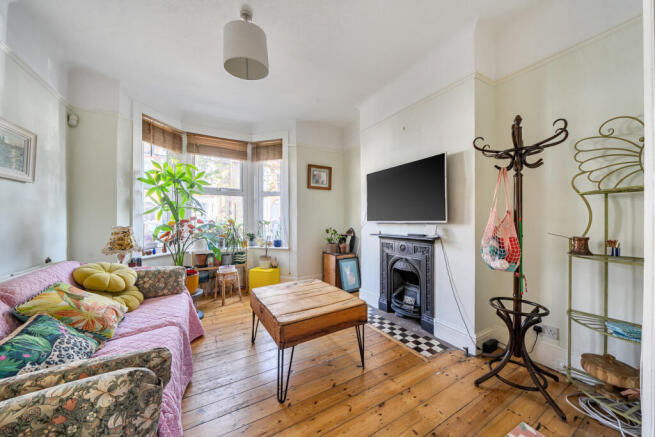 1437025-6-69d62c0...