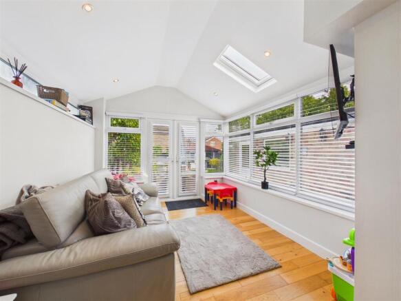 3 bed Semi-Detached for sale Image 9