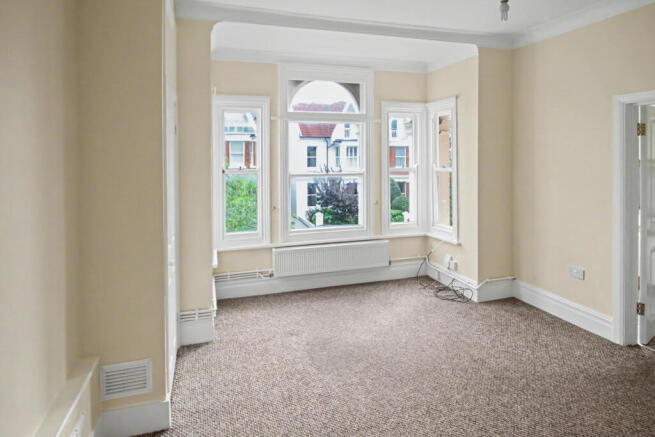 Flat 3, 42 Hove Park Villas, Hove, BN3 6HG photo 5