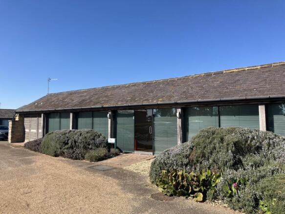 6 Manor Farm Ct Ext 3.JPG