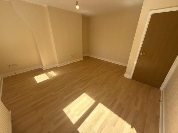 Photo 21-04-2026,...