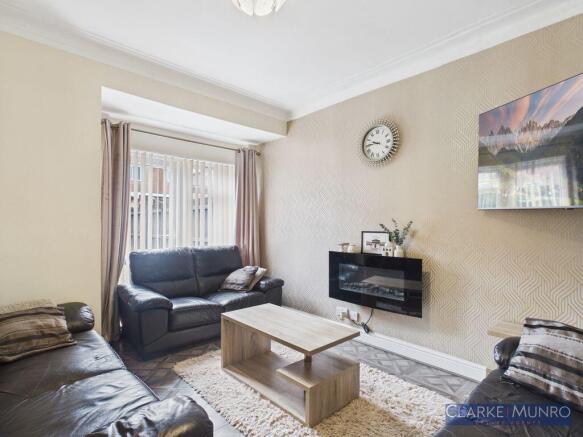 3 bed Semi-Detached for sale Image 8