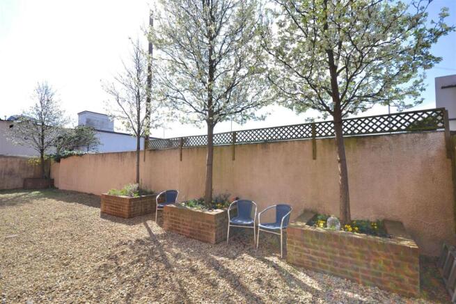 Communal Garden.jpg