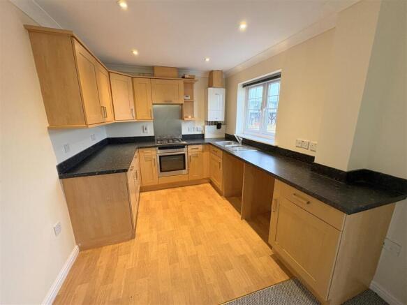 Lounge/Kitchen